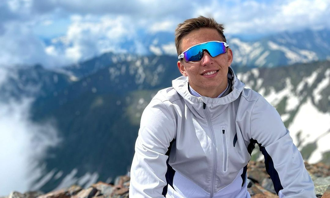 С.Коростелев