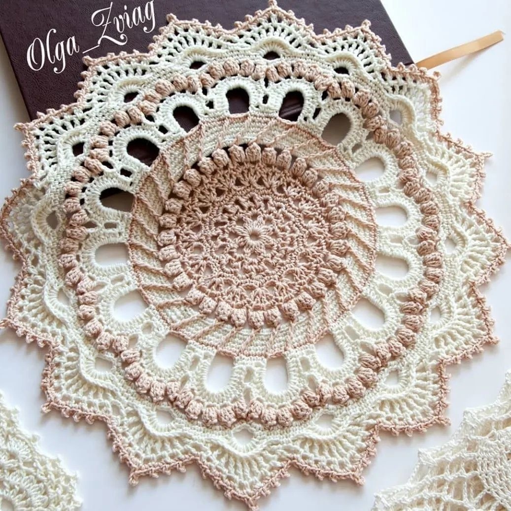 Красивая рельефная салфетка