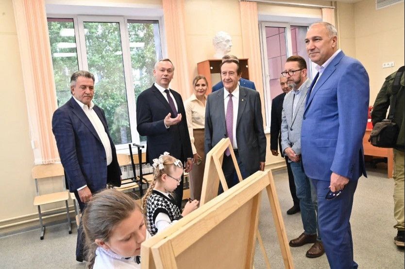 Листайте вправо, чтобы увидеть больше изображений