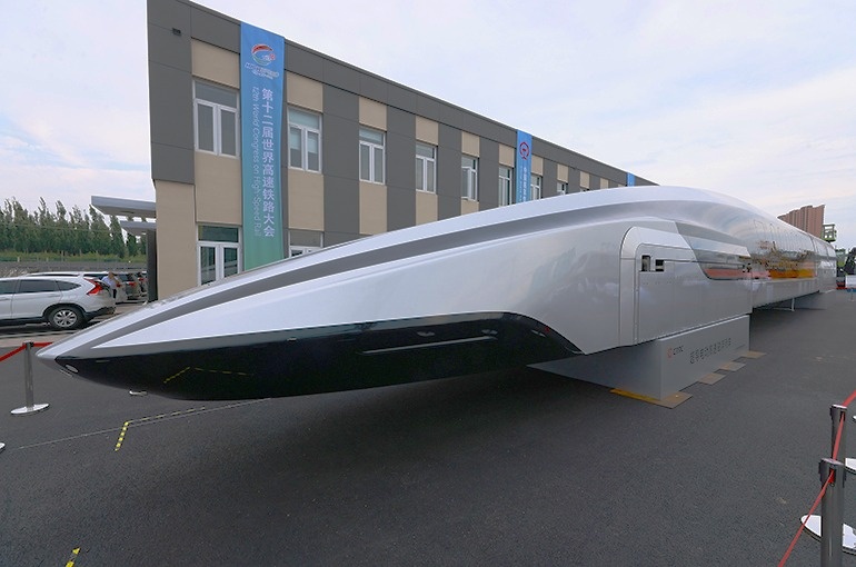 Скоростной поезд на магнитной подушке нового покаления Китая 2025, внешний вид