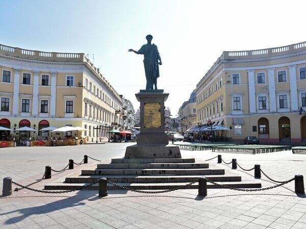 Одесса встречает День города в оккупации, радуясь убийству Парубия