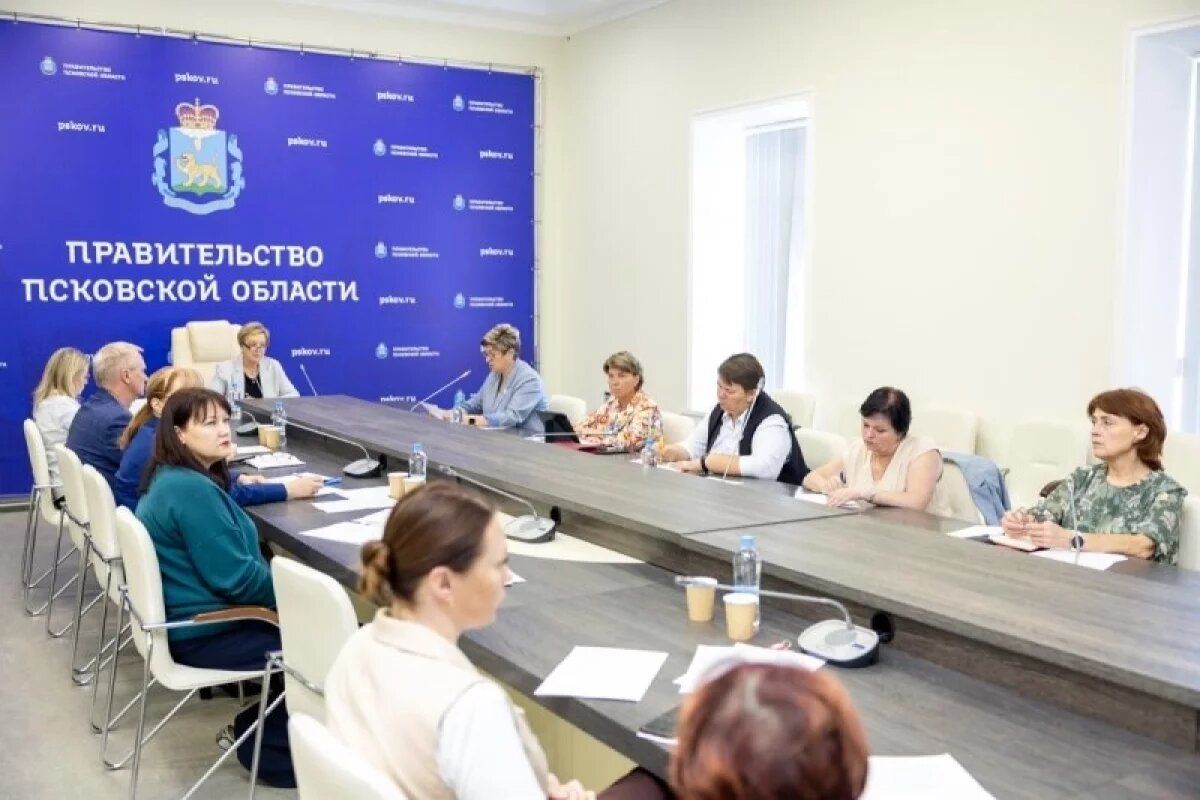    Позицию в рейтинге по профилактике соцсиротства улучшила Псковская область