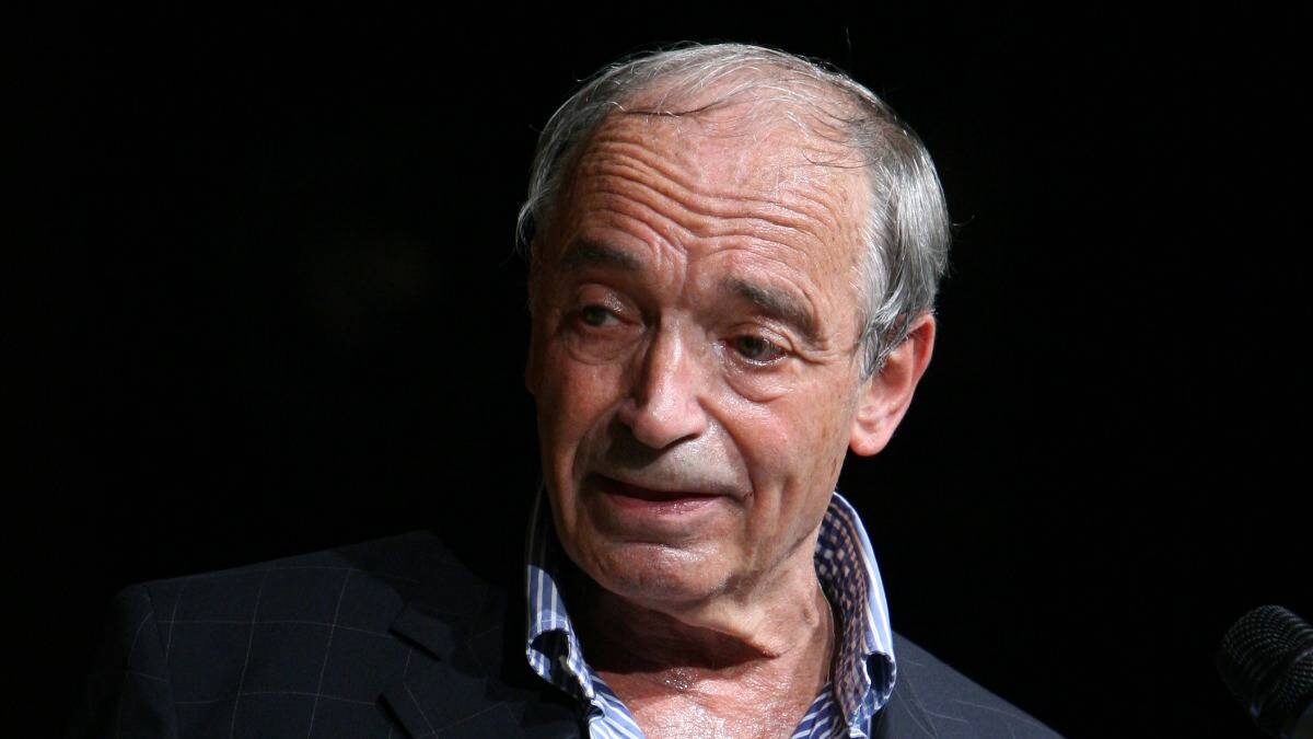    Валентин Гафт во время выступления на одном из творческих вечеров / Фото: Юрий Самолыго / ТАСС