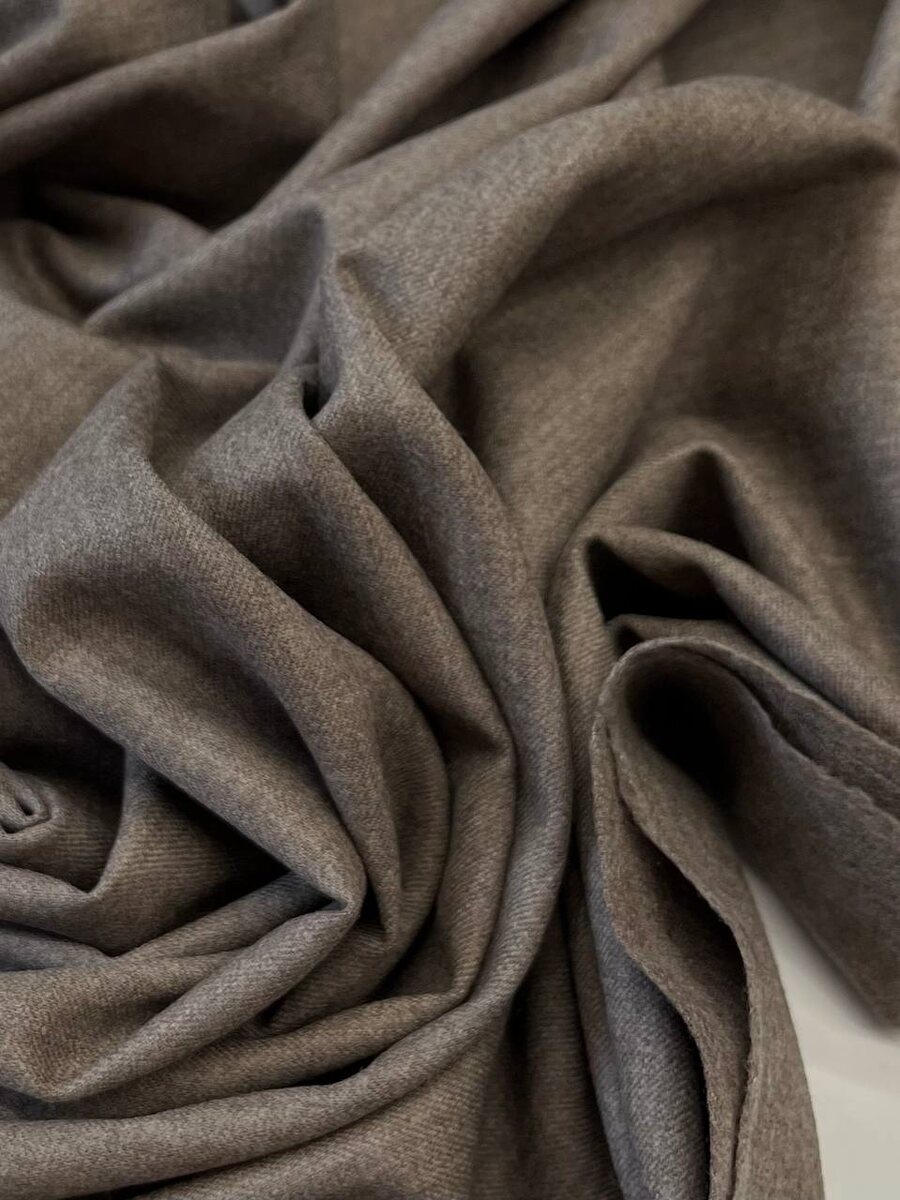 шерсть 97% эластан 3%
Ширина: 150 см 
Артикул: 22781
Цена: 2950₽/м 