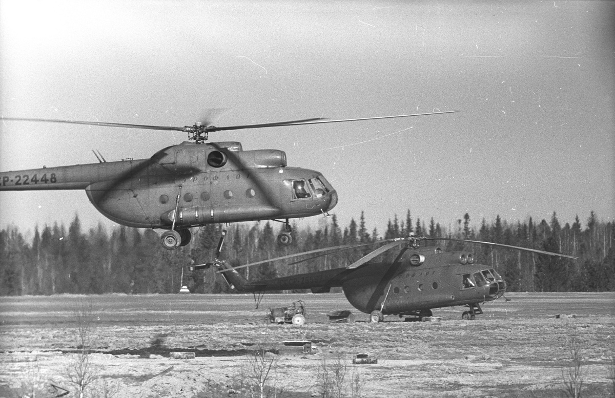 Фото вертолета 1970г. Ханты-Мансийск