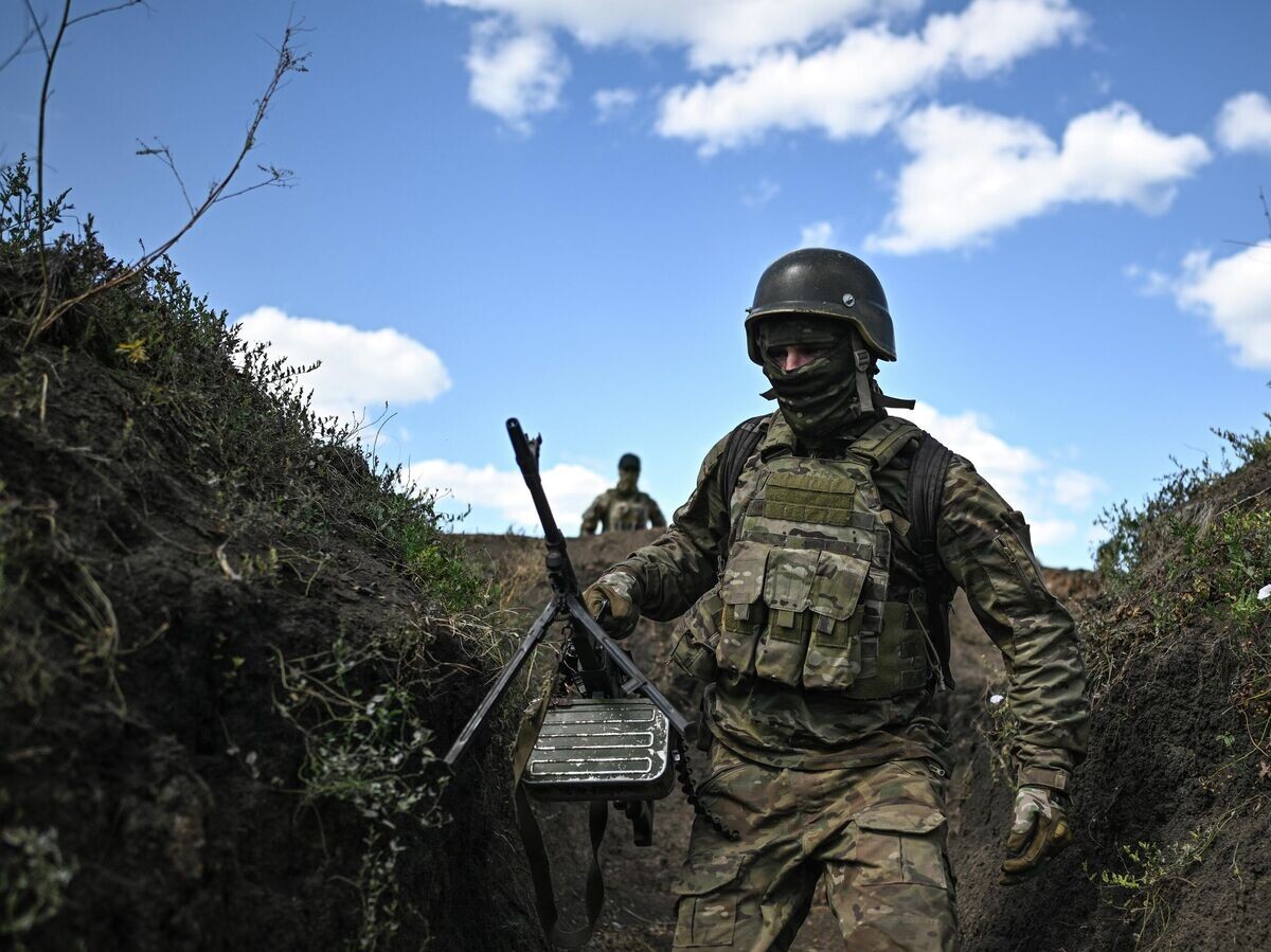    Российский военнослужащий© РИА Новости / Сергей Бобылев