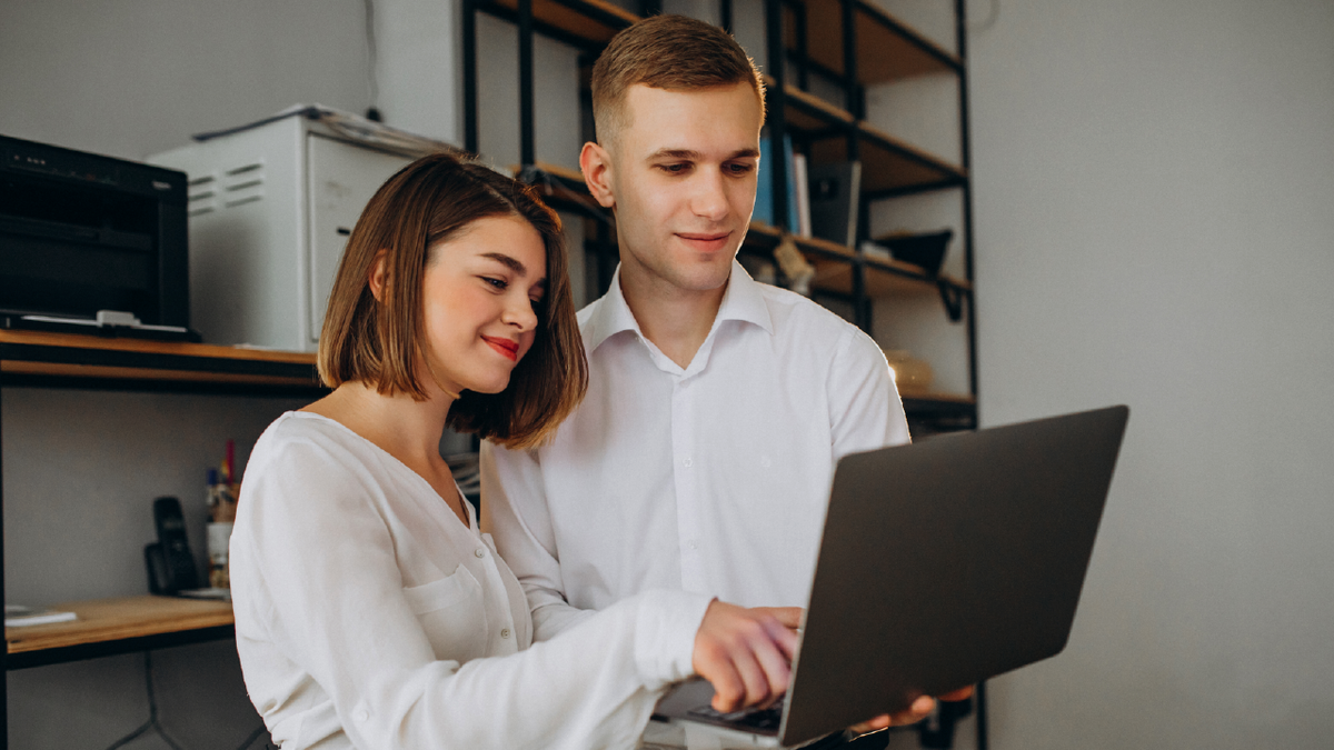 CRM полезна в любой сфере и любом отделе компании. Главное, выбрать ПО, подходящее под конкретные цели