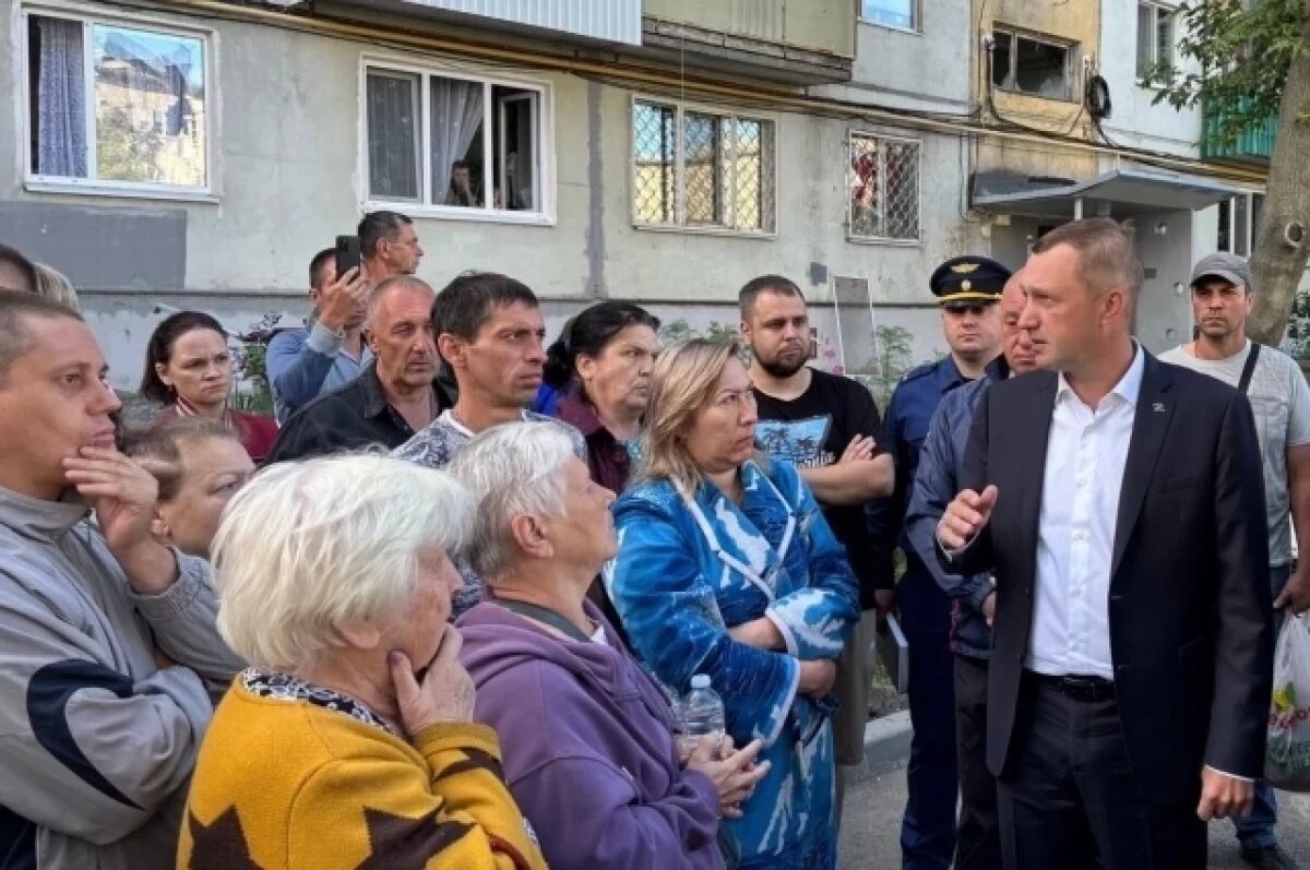    Был организован прием заявлений на получение материальной поддержки от жителей домов, пострадавших в результате атаки БПЛА.