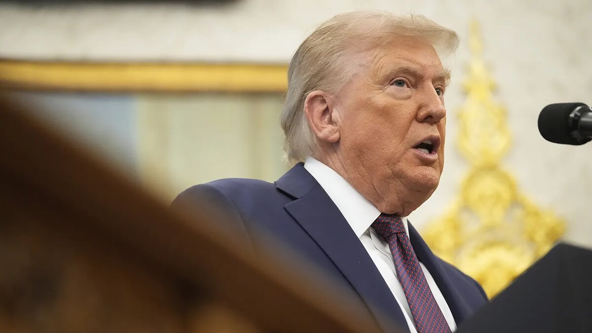   Mark Schiefelbein / AP