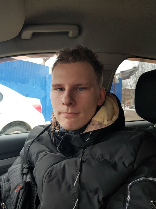 Артем Ларюнин