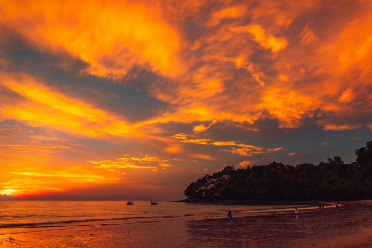 Фото с бесплатного фотостока https://unsplash.com, автор Max Bvp