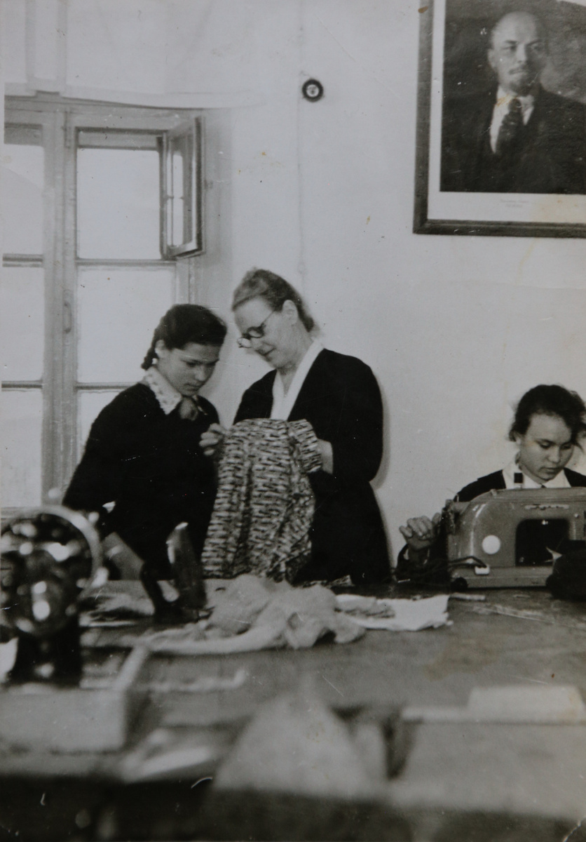 Клавдия Ивановна вела уроки труда в школе