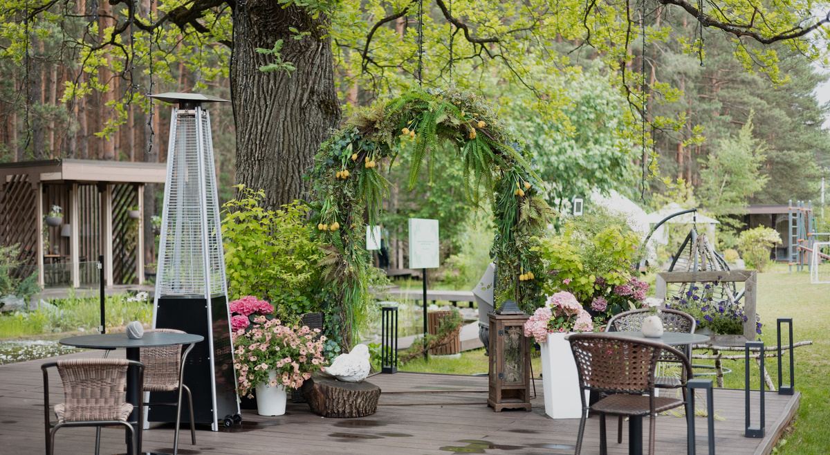 Арка для выездной церемонии