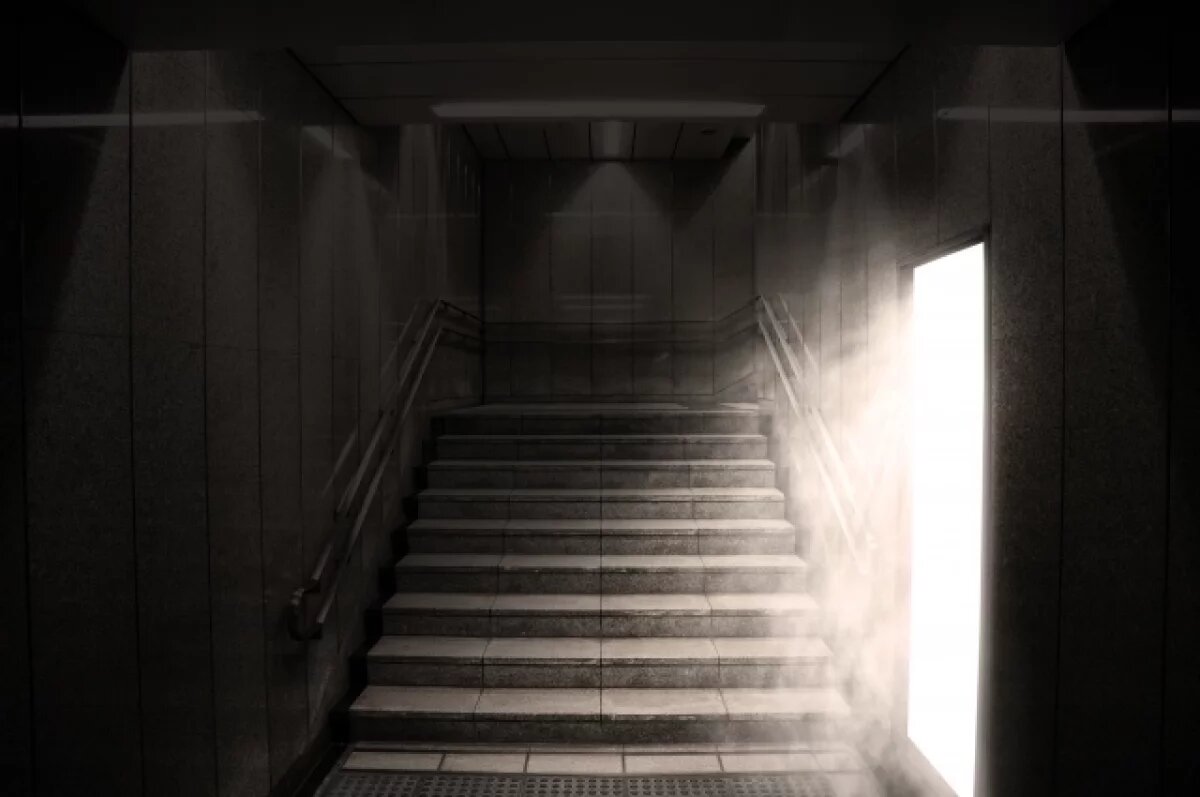    Британка нашла в своем доме тайную комнату с сокровищами в жестяных банках