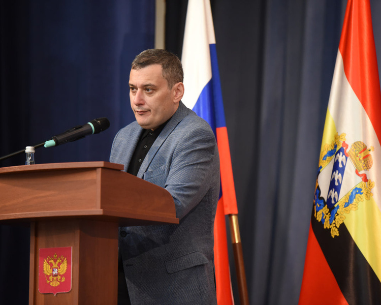     Александр Хинштейн 4 сентября встретится с жителями Курского района