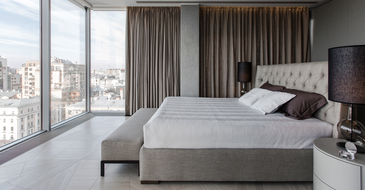 Проект Decortier: спальня с с панорамными окнами