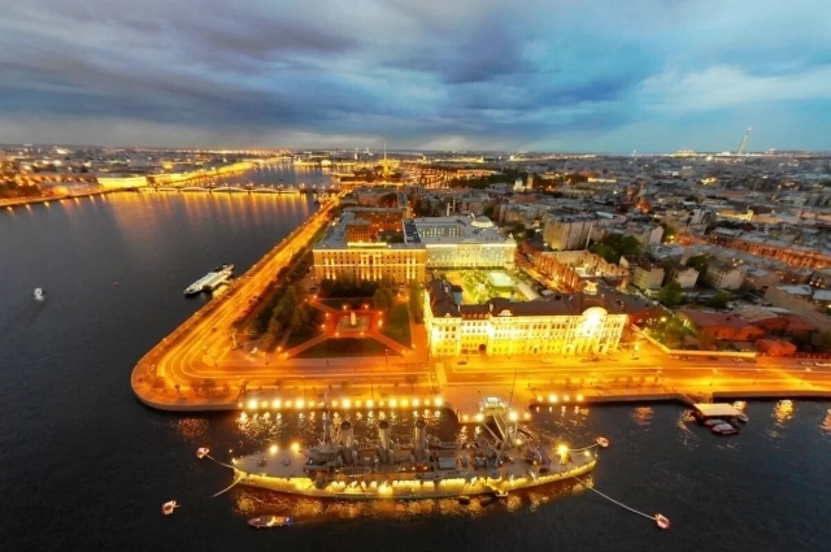    Капитальный ремонт ждёт дома на набережных Петербурга