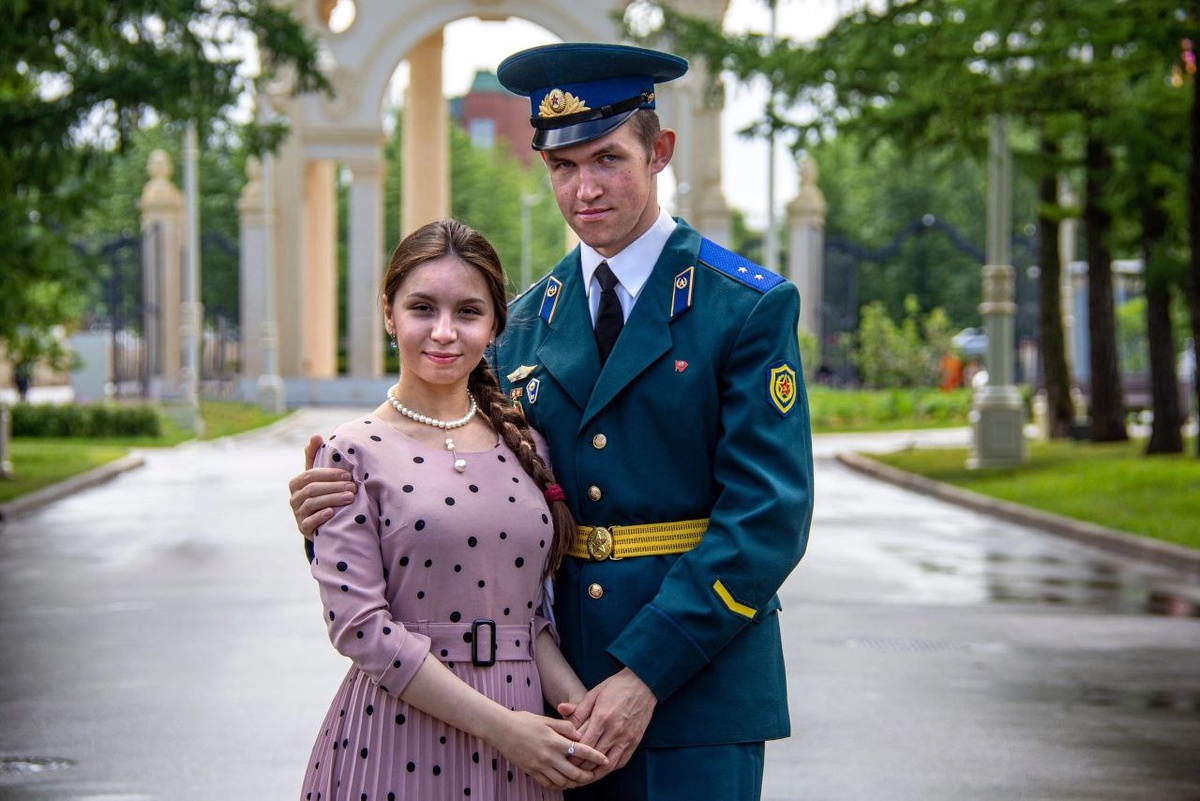 Максим с супругой