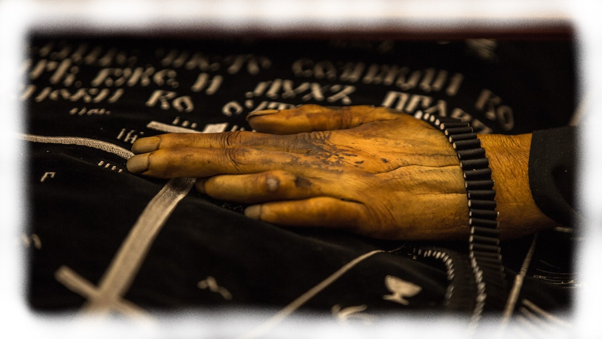 Больные у святых мощей исцеляются. Многие получают силу для преодоления трудностей, непонимания.