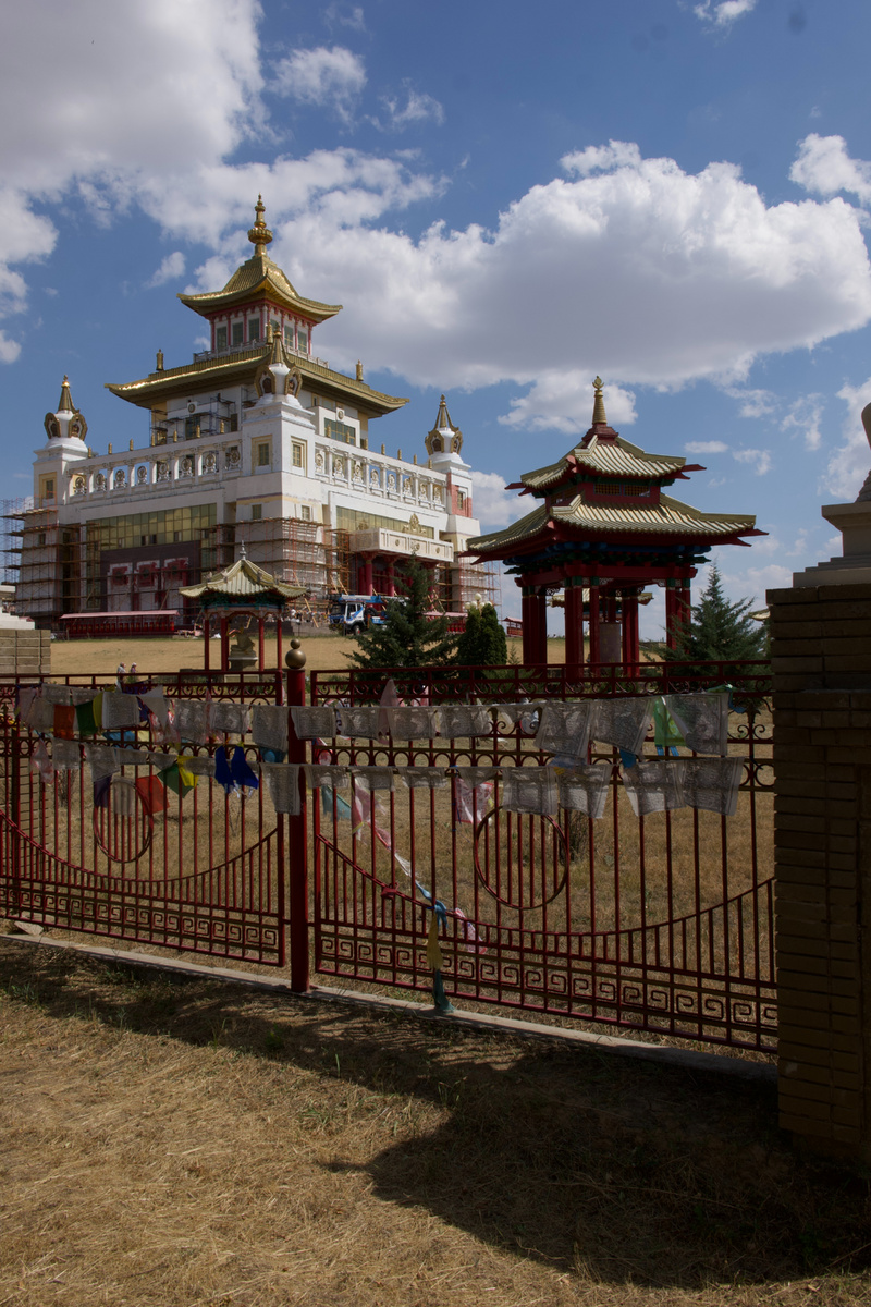 Золотая обитель Будды. Фото из архива автора