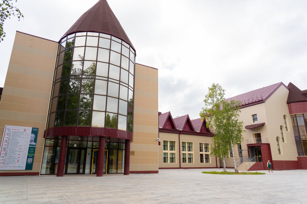    В Нижневартовске открылось здание театра юного зрителя