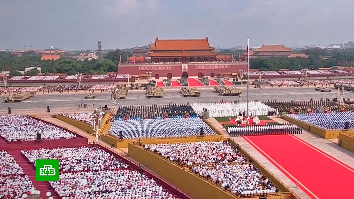   Китай на параде в Пекине продемонстрировал мощь самой большой армии в мире