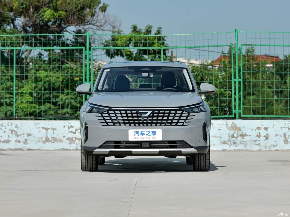 Кроссовер Jetta VS8