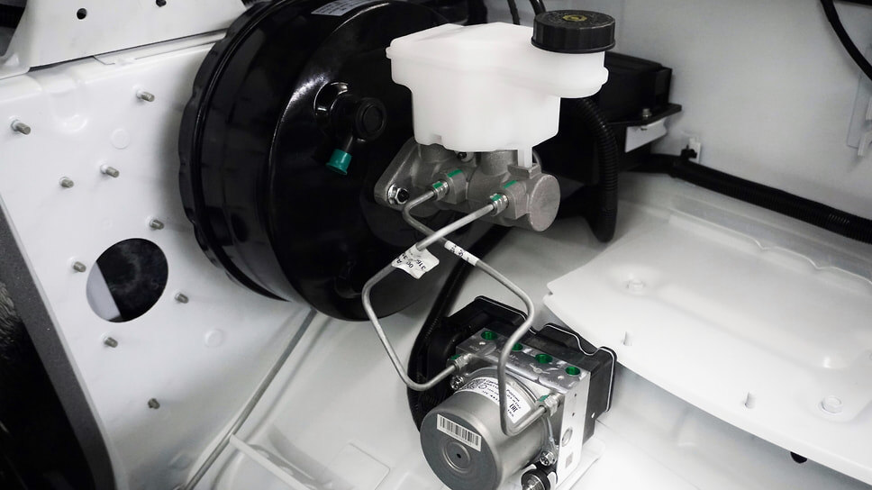 Автомобили УАЗ начали оснащать российской системой АБС .📷Фото: УАЗ