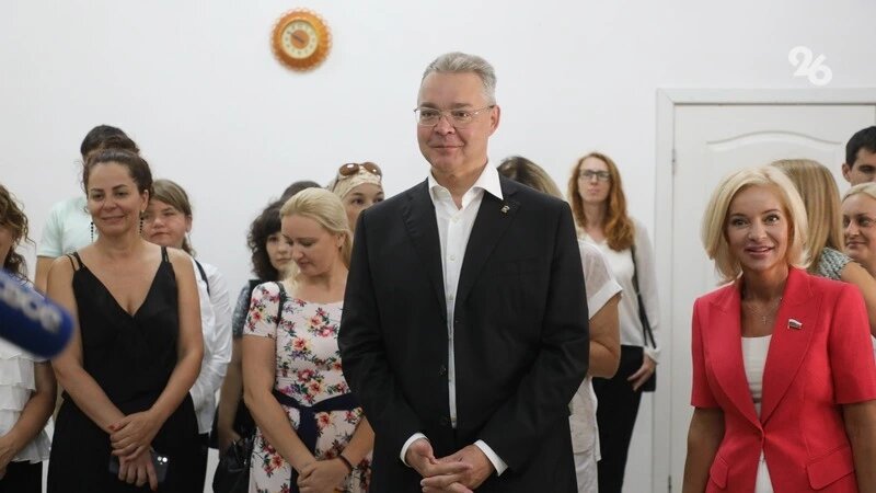    На открытие школы приехали губернатор Ставрополья Владимир Владимиров, депутат Госдумы РФ Ольга Казакова, глава Пятигорска Дмитрий Ворошилов Фото: Дмитрий Ахмадуллин / / ИА «Победа26»