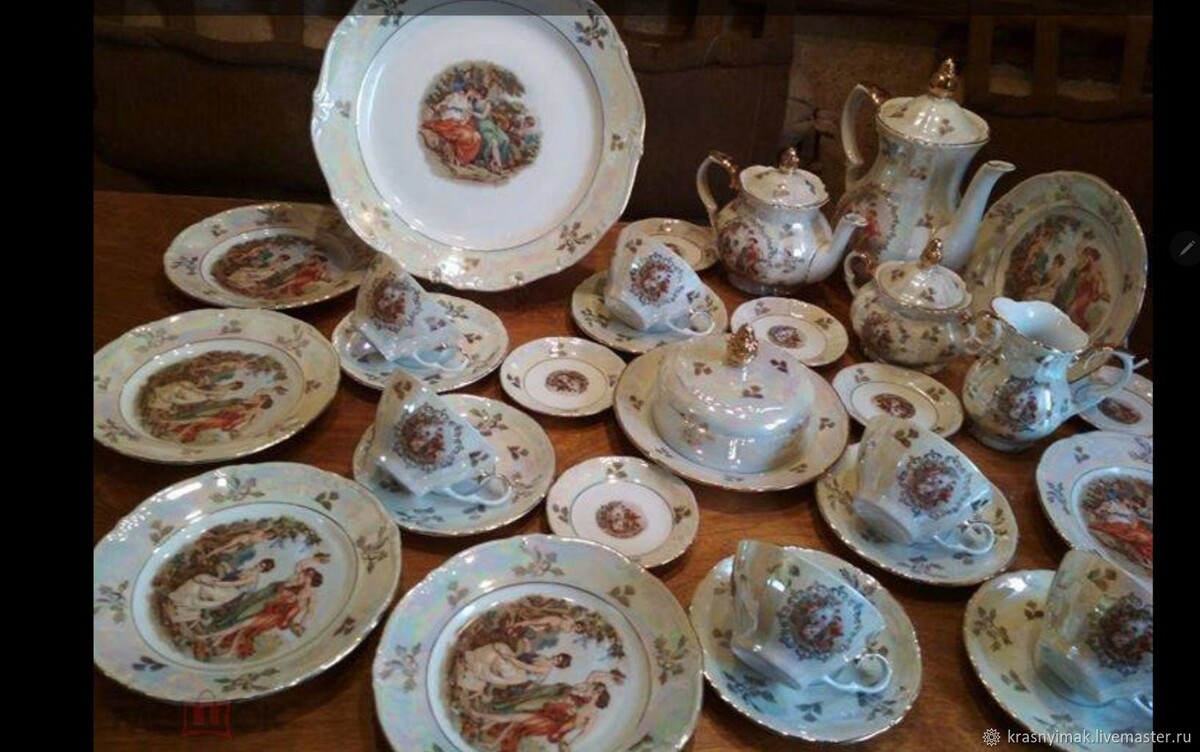 Сервиз "Мадонна", 1972-1979 г. Источник https://www.livemaster.ru.