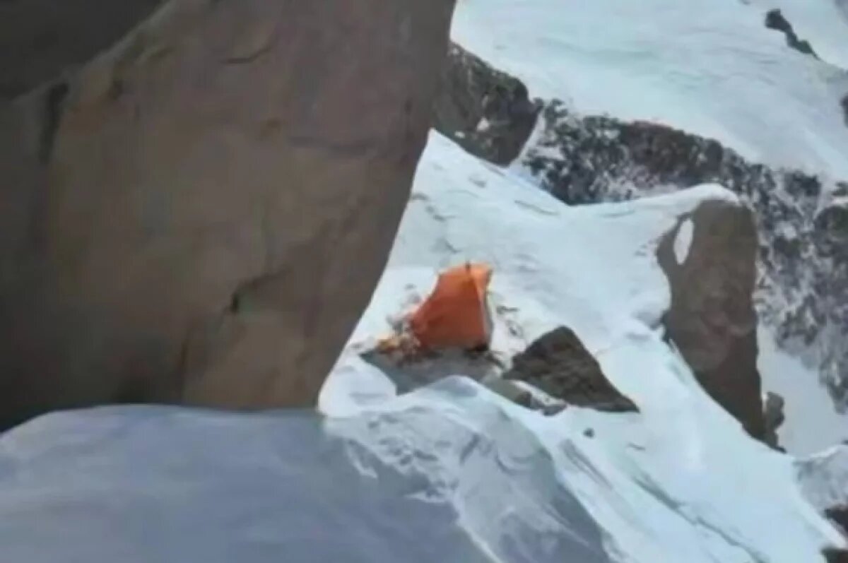    Сыну Наговициной передадут полное неопубликованное видео с пика Победы