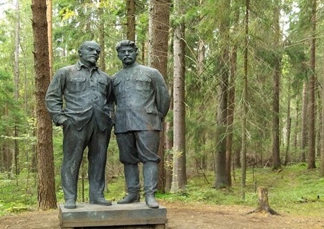 Сегодня мы стоим на фундаменте, построенном Лениным, как бы не забивали его фанерой