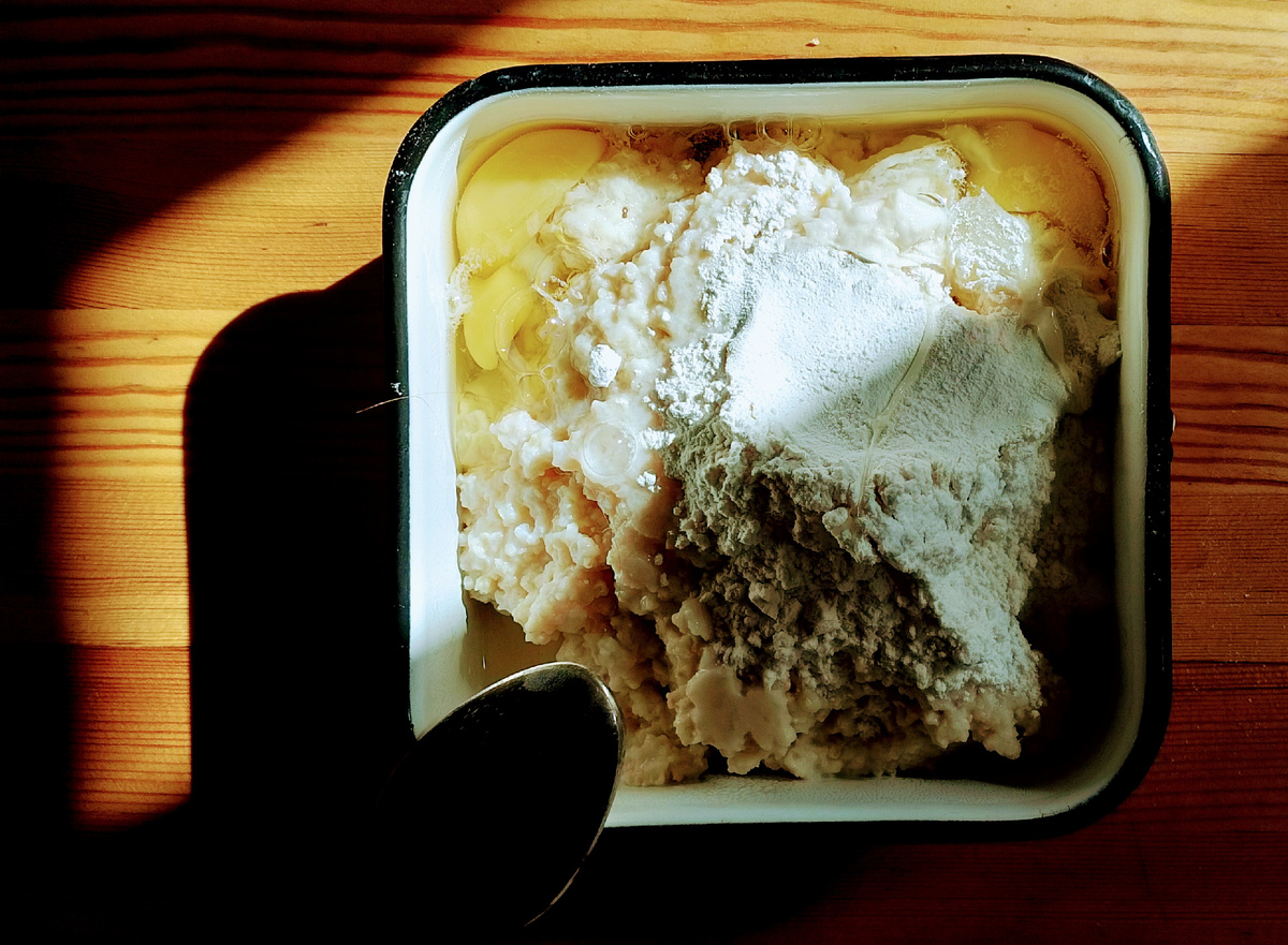 Со светотенью поиграла, тоже загрузка мозгу