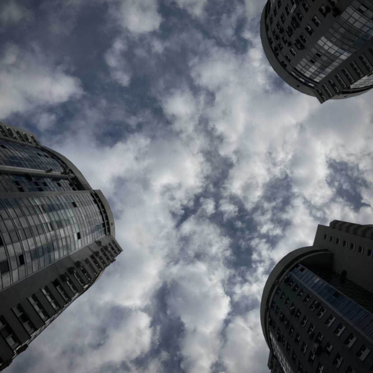 «Красиво, но страшно или страшно красиво?»