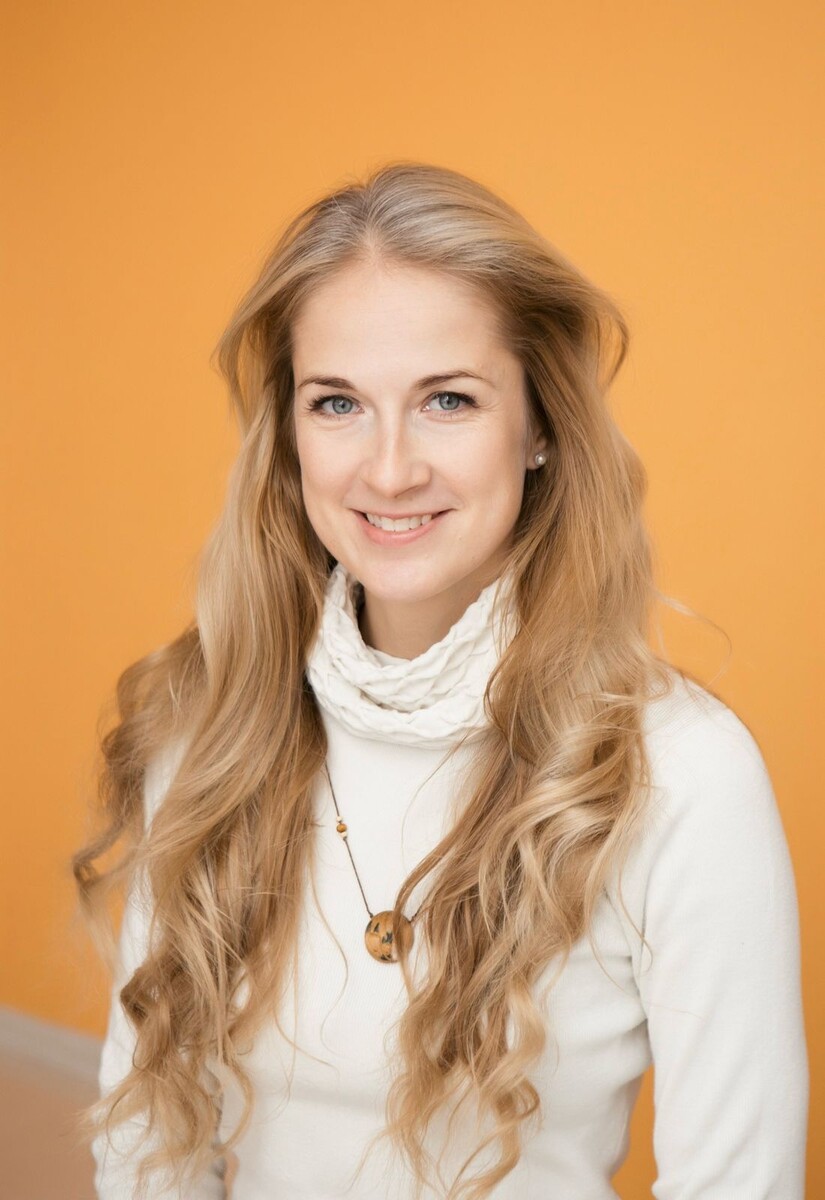 Кира Жужман - психолог онлайн-центра "Касание душ"