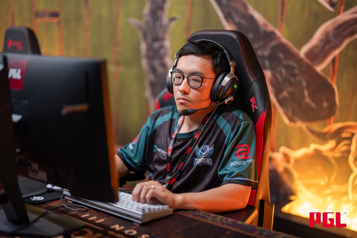     Faith_bian после победы на TI6 купил дом для родителей