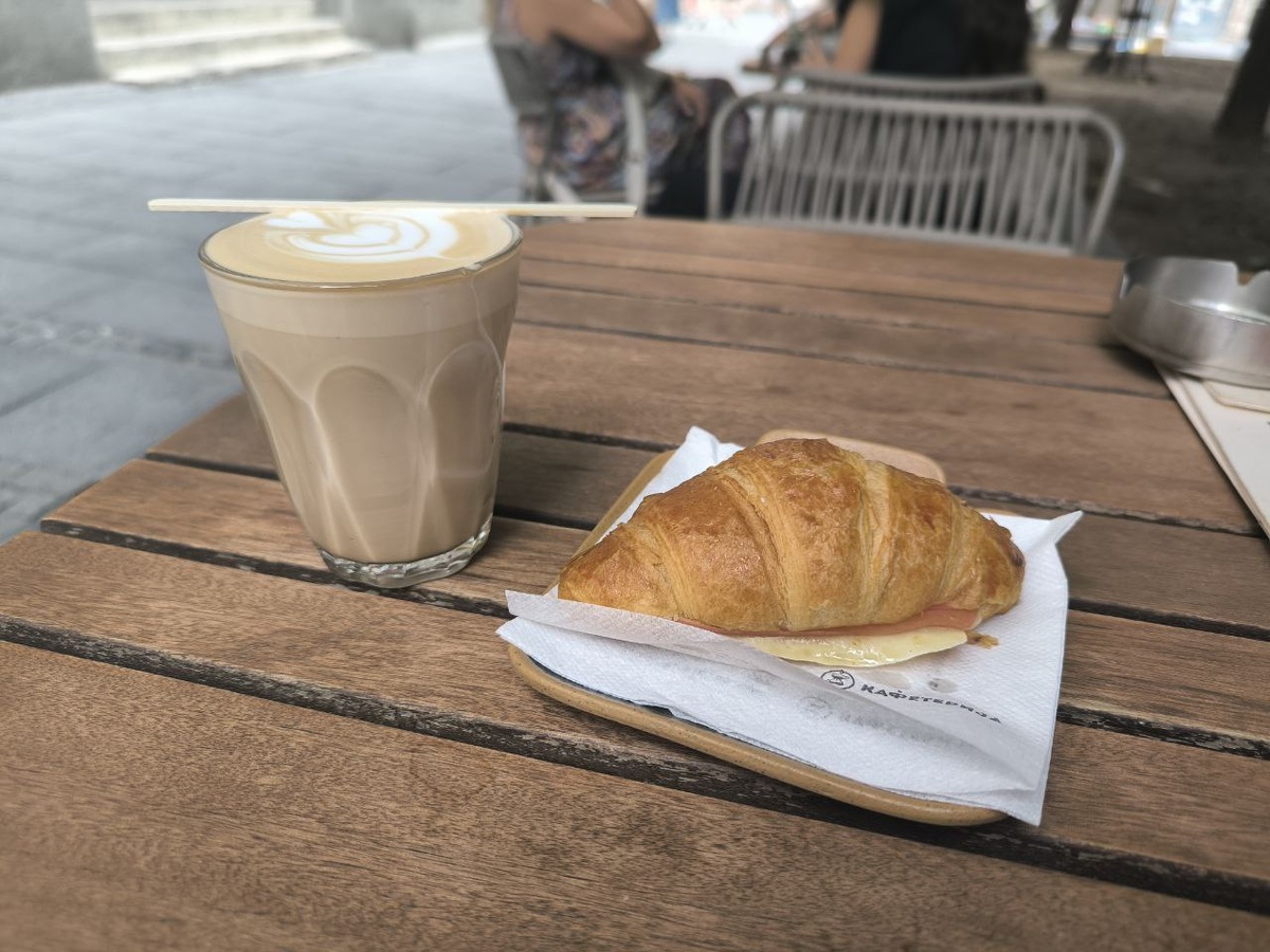 Фото в масштабе 1:1