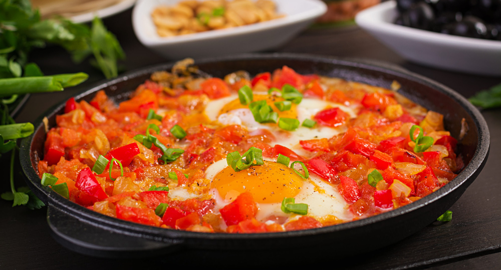 Шакшука на сковороде: пошаговый рецепт и секреты идеального вкуса