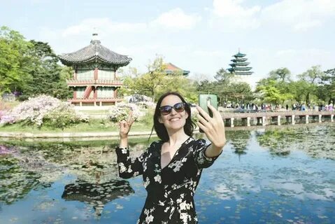 https://stock.adobe.com/gr_en/search/images?k=gyeongbokgung+palace