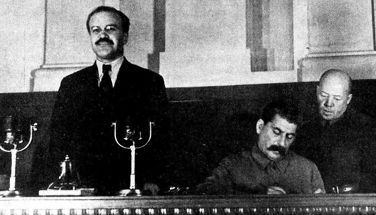 В. М. Молотов, И. В. Сталин и Поскрёбышев на XVII съезде ВКП