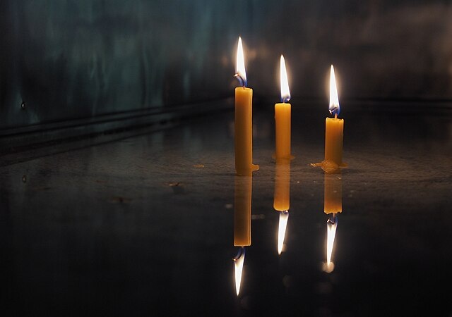    chapel for lighting candles monastery Mošstanica Василий Соколов