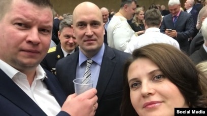 Полковник Сафонов (посередине)