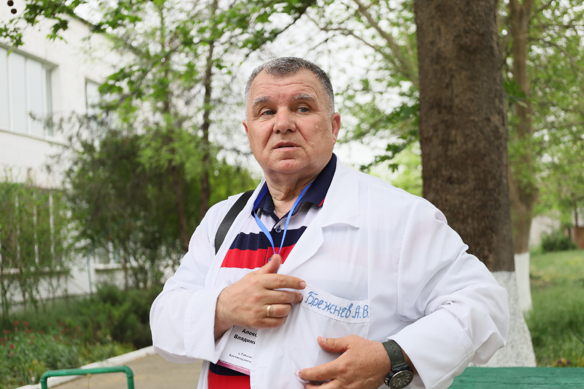 Александр Брежнев, Республика Крым