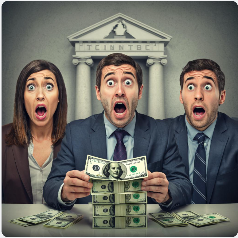 «Верните наши деньги!»