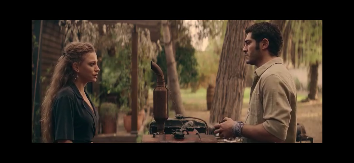 Стоп кадр из сериала «Шахмаран»