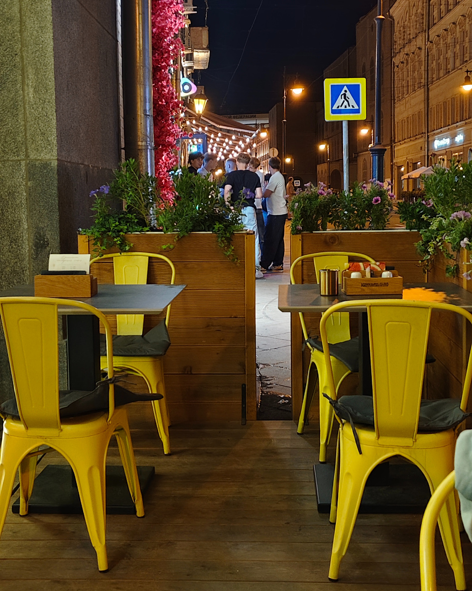 Веранда ресторана "Хинкали и Вино" на Мясницкой ул, 5. Хинкали&Vino