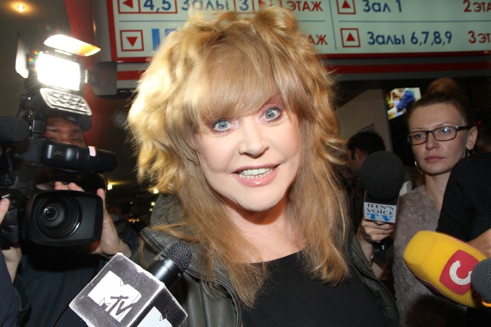    Алла Пугачева больше года не наведывается в Россию Борис КУДРЯВОВ