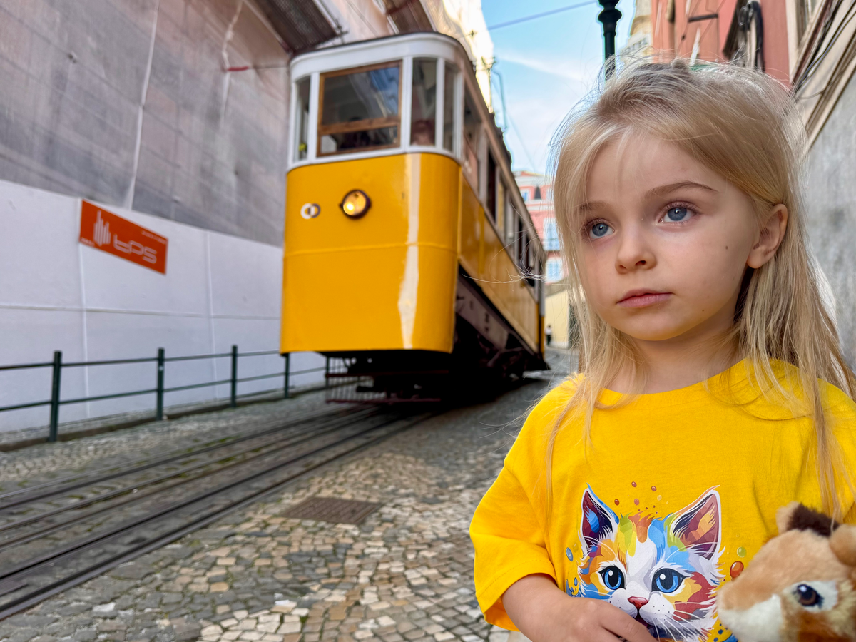 Фуникулер «Глория», Лиссабон (фото автора)