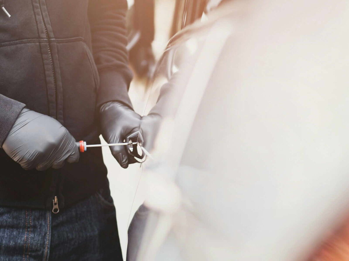 На авито много мошенников