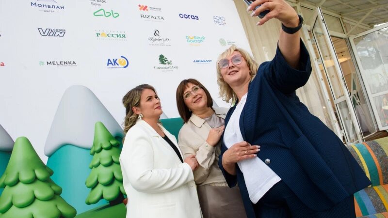     Как прошла Летняя встреча предпринимателей, где представители бизнеса рассказали о местах силы. Барнаул, 2025 год. Дмитрий Лямзин